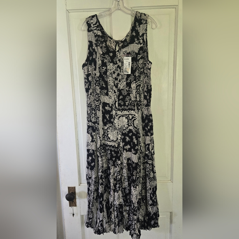 Studio Black and White Maxi Dress